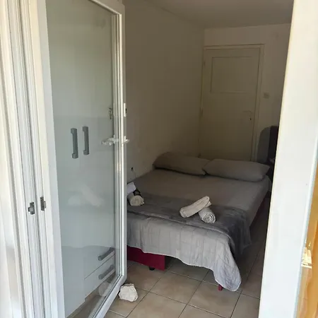 Santek Πανσιόν